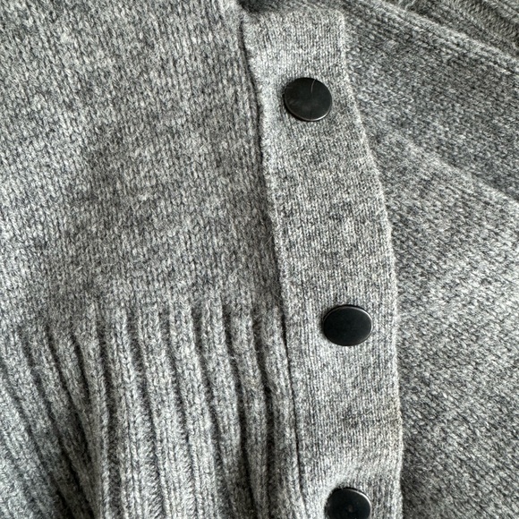 Compagnia Italiana Grey V- Neck Sweater - Picture 5 of 5